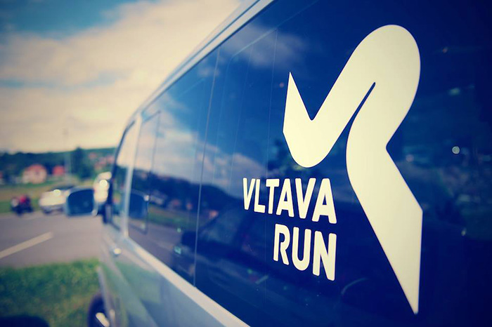 vltava_run_car1